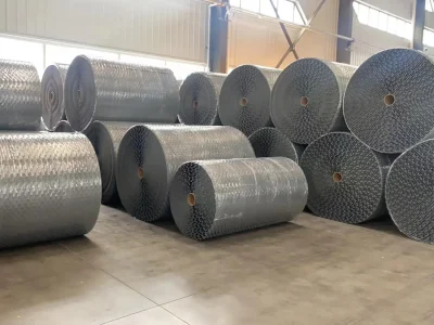 Stabilizes equipment, roadbeds and slopes. High strength, stable and reliable for construction use.